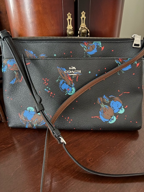 Coach Handbags - Coach crossbody bag